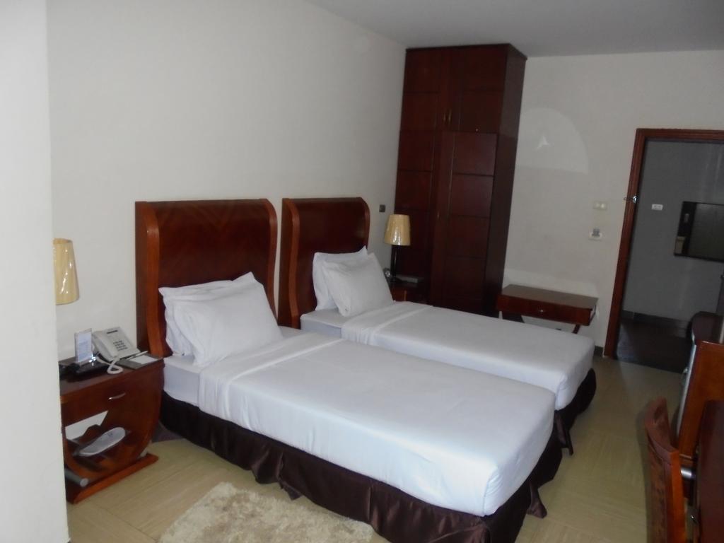 Aphrodite International Hotel Аддис-Абеба Номер фото
